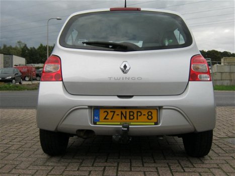 Renault Twingo - 1.2-16V Authentique - 1