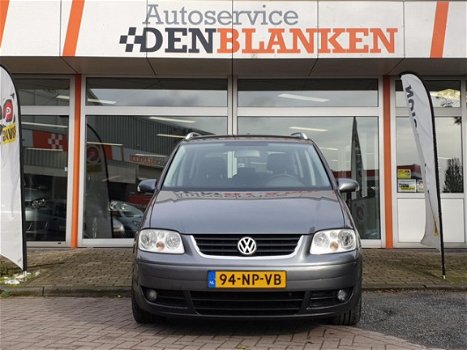 Volkswagen Touran - 2.0-16V FSI Trendline BJ.2004 / 2e Eigenaar / Airco Ecc / LMV / Cruise Control - 1