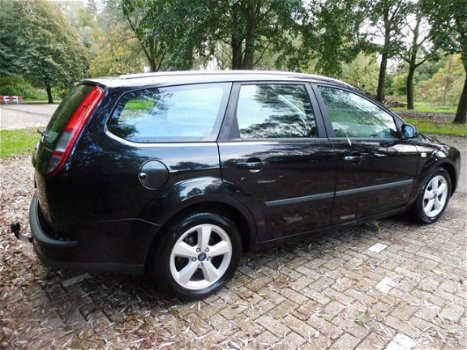 Ford Focus Wagon - 1.6-16V First Edition 2005/AIRCO/TREKHAAK/ - 1