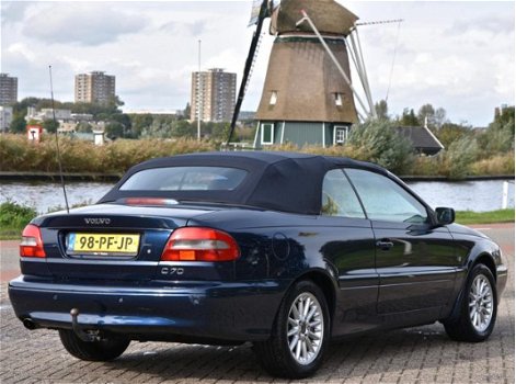 Volvo C70 Convertible - 2.0 T Sport Nieuw cabrio dak mooie auto - 1