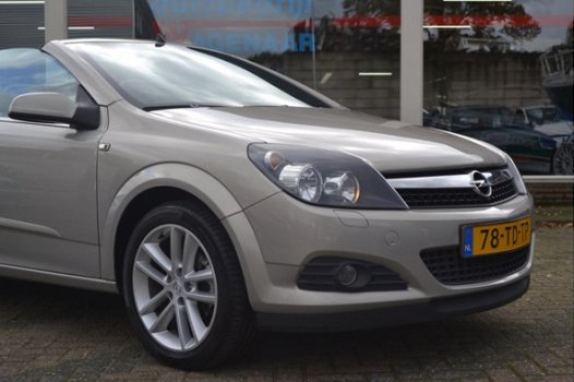 Opel Astra TwinTop - 1.8 Cosmo Leer/navi/stoelvw - 1