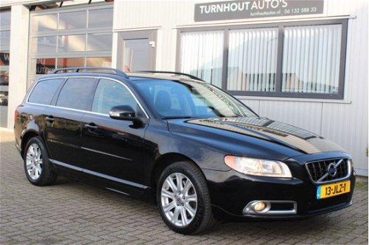 Volvo V70 - 2.5T Momentum | 232 PK | Bekijk Video - 1