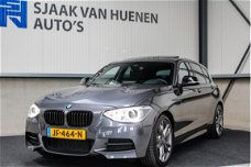 BMW 1-serie - M135i xDrive High Executive ✅320pk 6-cilinder Dealer|M Performance|Schuifdak|Navi|Came