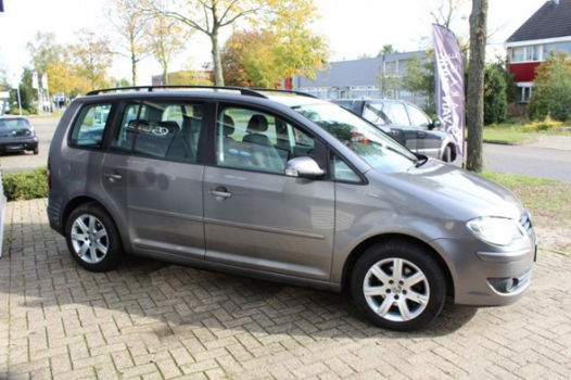 Volkswagen Touran - 1.4 TSI 140pk Clima, Cruise, PDC, Trekhaak - 1