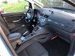 Ford C-Max - 1.8-16V Titanium | navigatie | Parkeer sensoren voor en achter - 1 - Thumbnail
