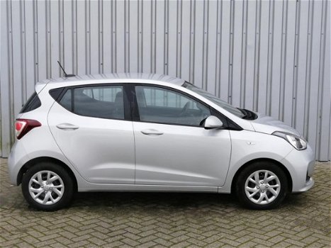 Hyundai i10 - 1.0i 66pk Comfort (Navi, PDC) - 1