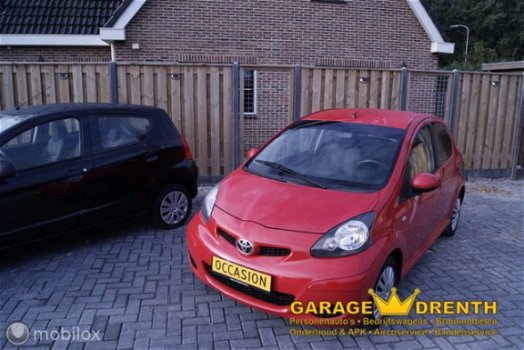 Toyota Aygo - 1.0-12V Comfort 5 DEURS AIRCO STOELVERWARMING - 1