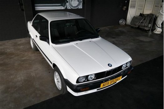 BMW 3-serie - E30 318 i - 1
