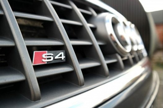 Audi S4 - 4.2 V8 S4 q Pro Line - 1