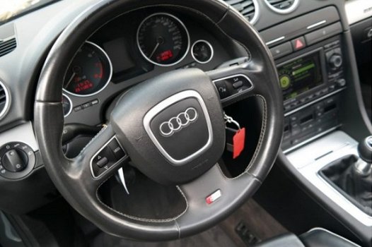 Audi S4 - 4.2 V8 S4 q Pro Line - 1