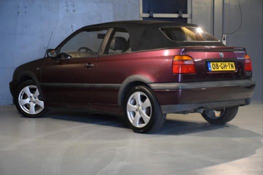 Volkswagen Golf Cabriolet - 2.0 Avantgarde In zeer nette staat. Bodem en balken zijn keihard - 1