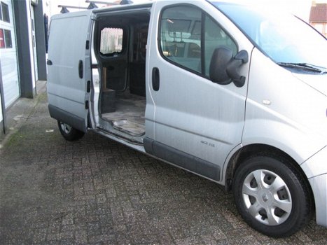 Renault Trafic - 2.0 dCi 115pk L2H1 Eco Black Edition - 1