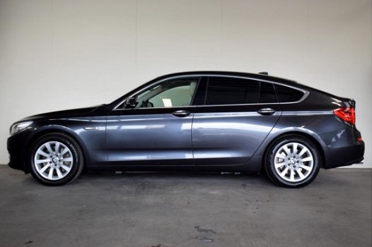 BMW 5-serie Gran Turismo - 520dA High Executive XENON/PANO/LEER/NAVI/18INCH/LUCHTVERING - 1