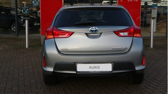 Toyota Auris - 1.8 Hybrid Dynamic | Achteruitrijcamera | Cruise control | Electronic climate control - 1