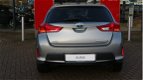 Toyota Auris - 1.8 Hybrid Dynamic | Achteruitrijcamera | Cruise control | Electronic climate control - 1 - Thumbnail