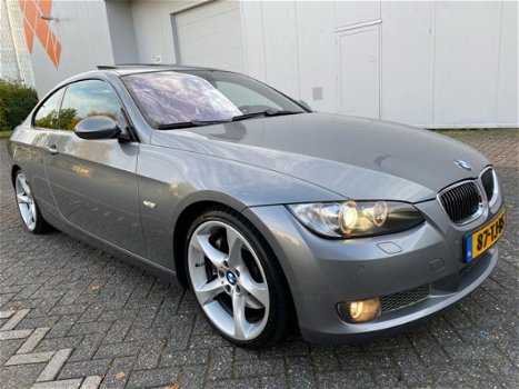 BMW 3-serie Coupé - 335i HighEx 380PK Aut/Leer/Navi/Dak *NAP* VOL - 1