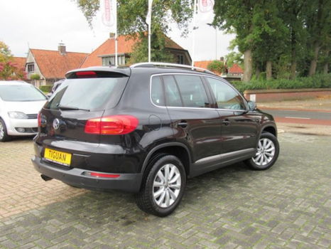 Volkswagen Tiguan - 1.4 TSI SportenStyle - 1