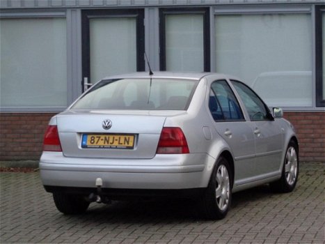 Volkswagen Bora - 1.6-16V Sportline APK/NAP/AIRCO/SUPER NETTE - 1