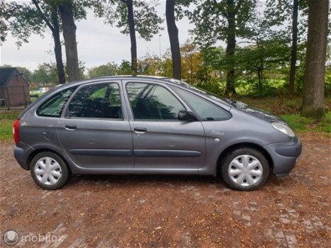 Citroën Xsara Picasso - 1.8i-16V Exclusive - 1