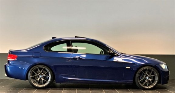 BMW 3-serie Coupé - 335d High Executive|M-Pakket|Schuifdak|Le Mans Blue|Navi|Cruise Controle| - 1