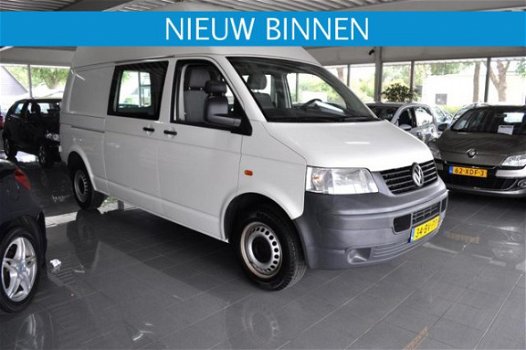 Volkswagen Transporter - 1