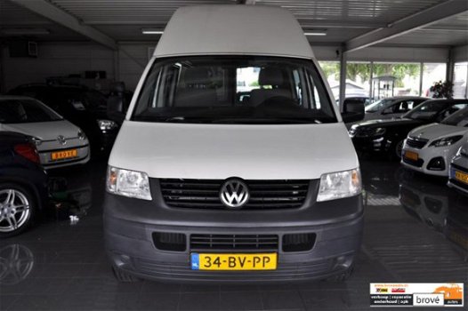 Volkswagen Transporter - 1