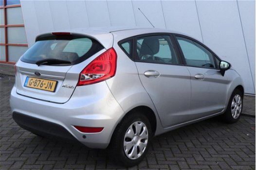 Ford Fiesta - 1.4 Titanium | PDC / LED / MF-STUUR / NETTE AUTO - 1