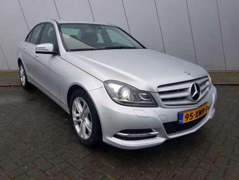 Mercedes-Benz C-klasse - 180 Premium Edition | SHOWROOMSTAAT | AUTOMAAT | PARKEERSENSOREN | - 1