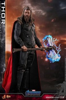 Hot Toys Avengers Endgame Thor MMS557 - 2