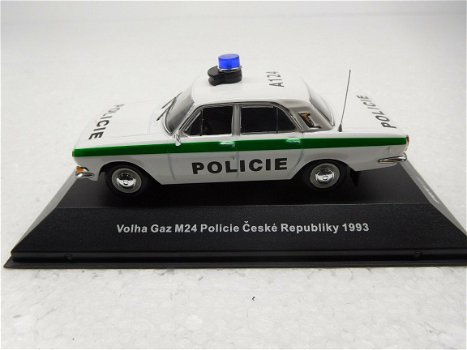1:43 FoxToys Volga GAZ M24 Policie Ceske Republiky 1993 - 0