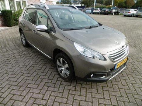 Peugeot 2008 - 1.6 e-HDi Allure - 1