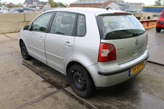 Volkswagen Polo - 1.2-12V Trendline - 1