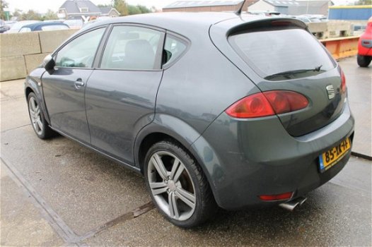 Seat Leon - 2.0 TDI FR loop of sloop - 1