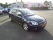 Toyota Avensis Wagon - 2.0 VVTi Executive - 1 - Thumbnail