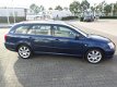 Toyota Avensis Wagon - 2.0 VVTi Executive - 1 - Thumbnail