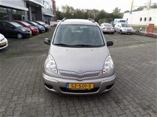 Toyota Yaris Verso - 1.5 VVT-i Sol