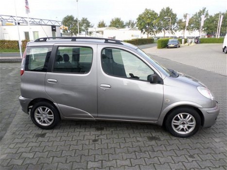 Toyota Yaris Verso - 1.5 VVT-i Sol - 1