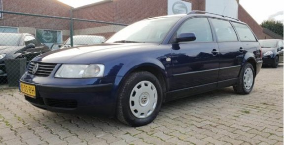 Volkswagen Passat Variant - VW PASSAT; VARIANT 20V 110 KW - 1