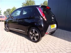 Toyota Aygo - 1.0 VVT-i x-clusiv