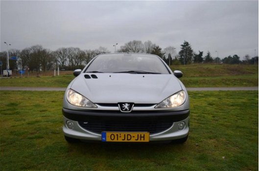 Peugeot 206 CC - 2.0-16V Airco - 1