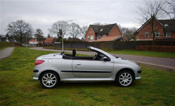 Peugeot 206 CC - 2.0-16V Airco - 1