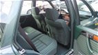 Mercedes-Benz 300-serie - 300 (W124) Combi TE ZEER NETTE AUTO IJSKOUDE AIRCO GOED ONDERHOUDEN - 1 - Thumbnail