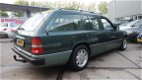 Mercedes-Benz 300-serie - 300 (W124) Combi TE ZEER NETTE AUTO IJSKOUDE AIRCO GOED ONDERHOUDEN - 1 - Thumbnail