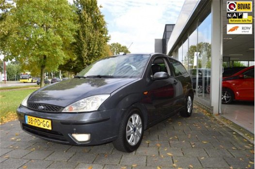 Ford Focus - 1.6-16V Futura - 1