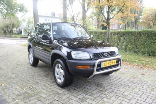 Toyota FunCruiser RAV4 - 2.0i Hardtop 4X4 (3 deurs) - 1