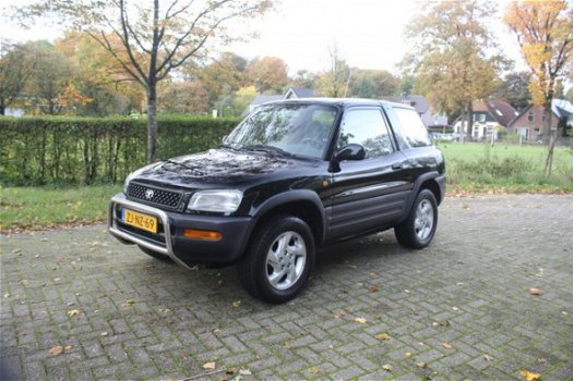 Toyota FunCruiser RAV4 - 2.0i Hardtop 4X4 (3 deurs) - 1