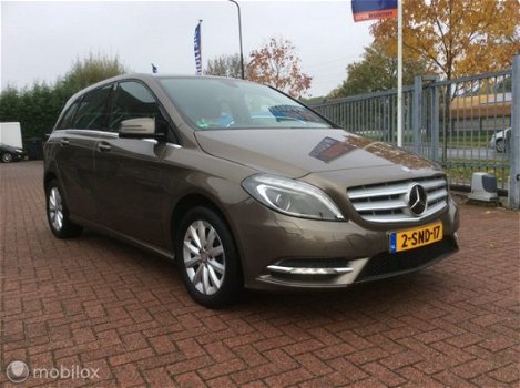 Mercedes-Benz B-klasse - 180 CDI Edition xenon navi lm vlg btw nap - 1