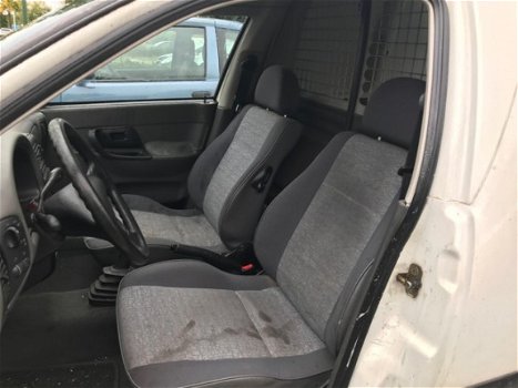 Seat Inca - 1.9 D 301 dkm STUURBEKRACHTIGING APK 21-11-2019 - 1