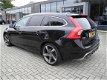 Volvo V60 - 2.4 D5 AWD R-Design 198.000 km i.z.g.st - 1 - Thumbnail