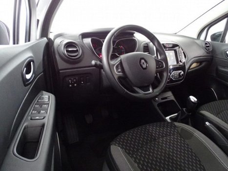 Renault Captur - TCe 90pk Intens Camera, Navig, ., Climate, Cruise, Lichtm. velg - 1